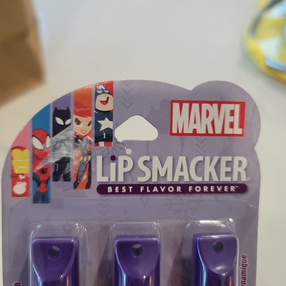♥️5 For $25 NEW MARVEL Lip Smaker  Heroes Chapsrick set of 3 packs total 9 chap… - Picture 7 of 9